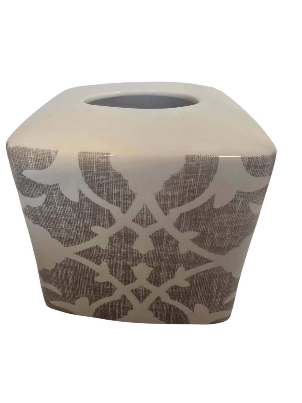 Barbara Barry Poetical Bath Porcelain Tissue Box Holder
Cream Brown Trellis